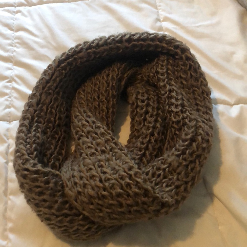 Infinity scarf - Picture 2 of 6